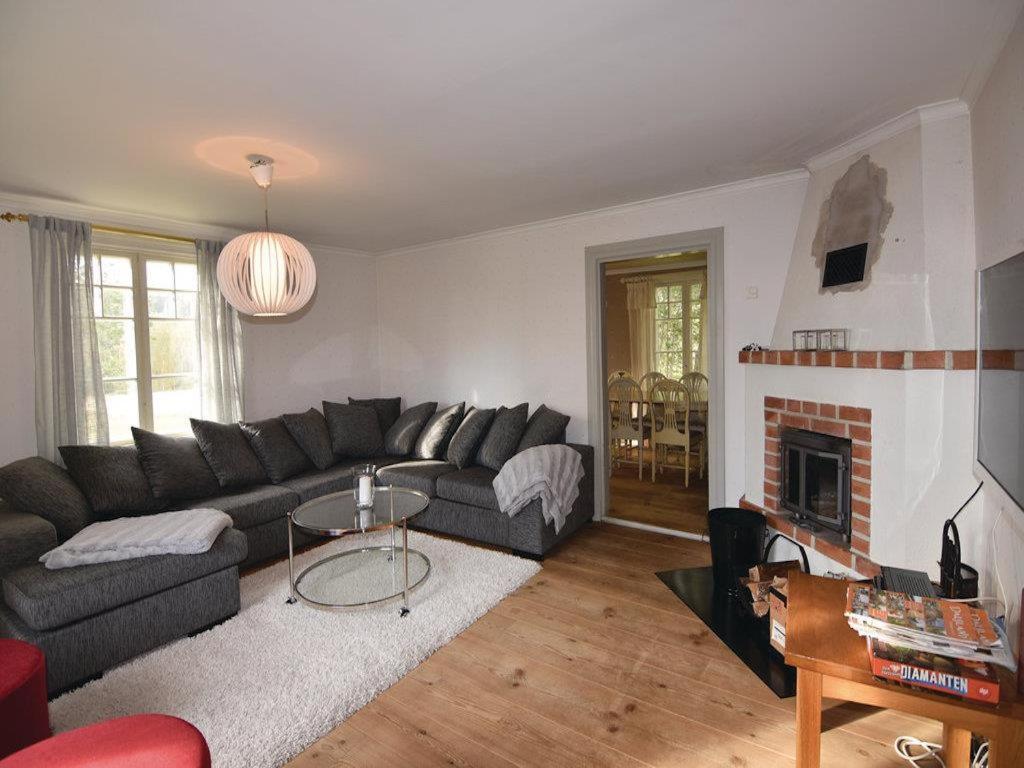 Amazing Home In Mellerud With 4 Bedrooms And Wifi Exterior photo