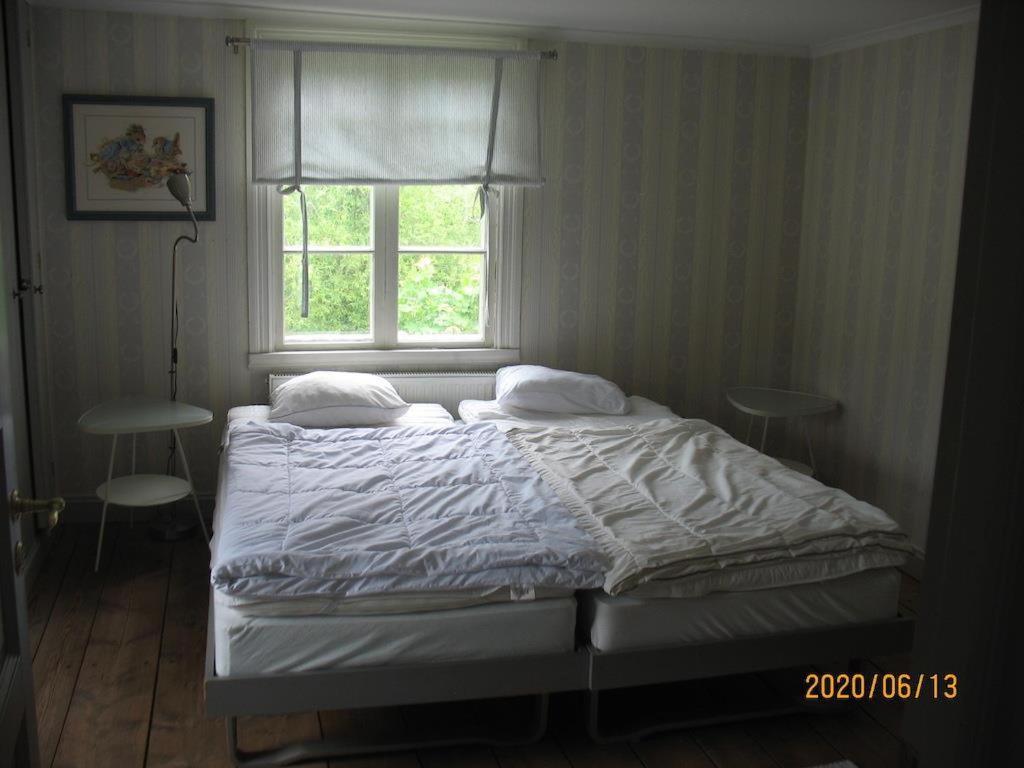 Amazing Home In Mellerud With 4 Bedrooms And Wifi Exterior photo