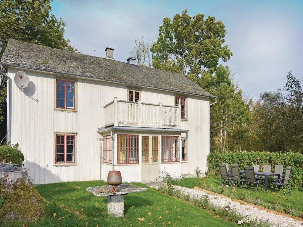 Amazing Home In Mellerud With 4 Bedrooms And Wifi Exterior photo