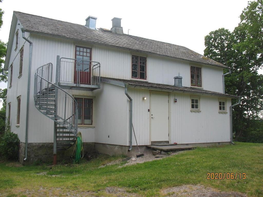 Amazing Home In Mellerud With 4 Bedrooms And Wifi Exterior photo