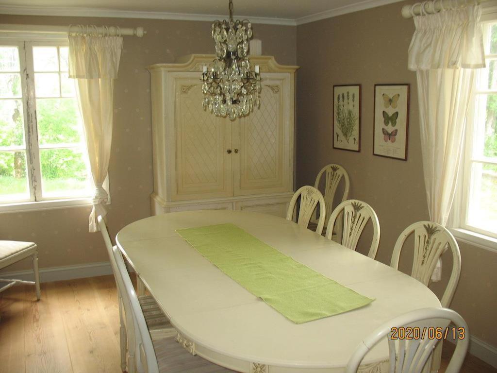 Amazing Home In Mellerud With 4 Bedrooms And Wifi Exterior photo