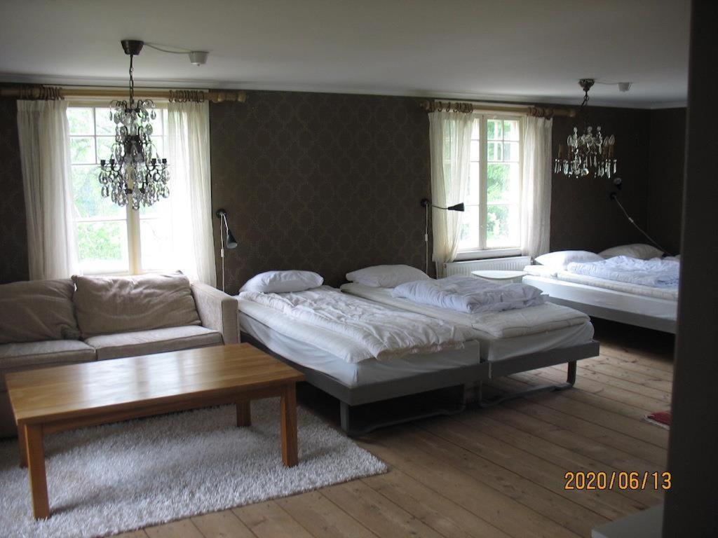 Amazing Home In Mellerud With 4 Bedrooms And Wifi Exterior photo