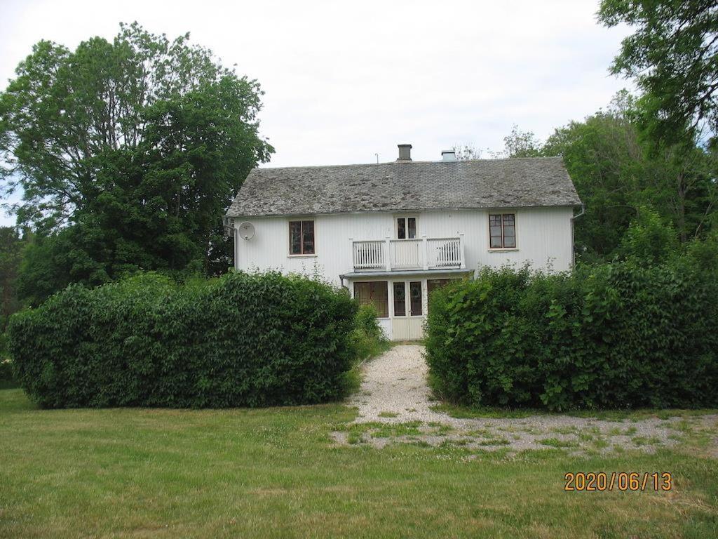 Amazing Home In Mellerud With 4 Bedrooms And Wifi Exterior photo