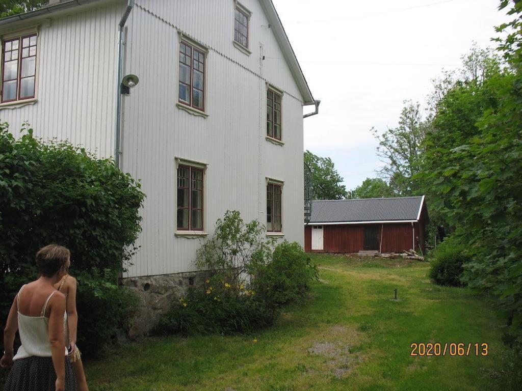 Amazing Home In Mellerud With 4 Bedrooms And Wifi Exterior photo